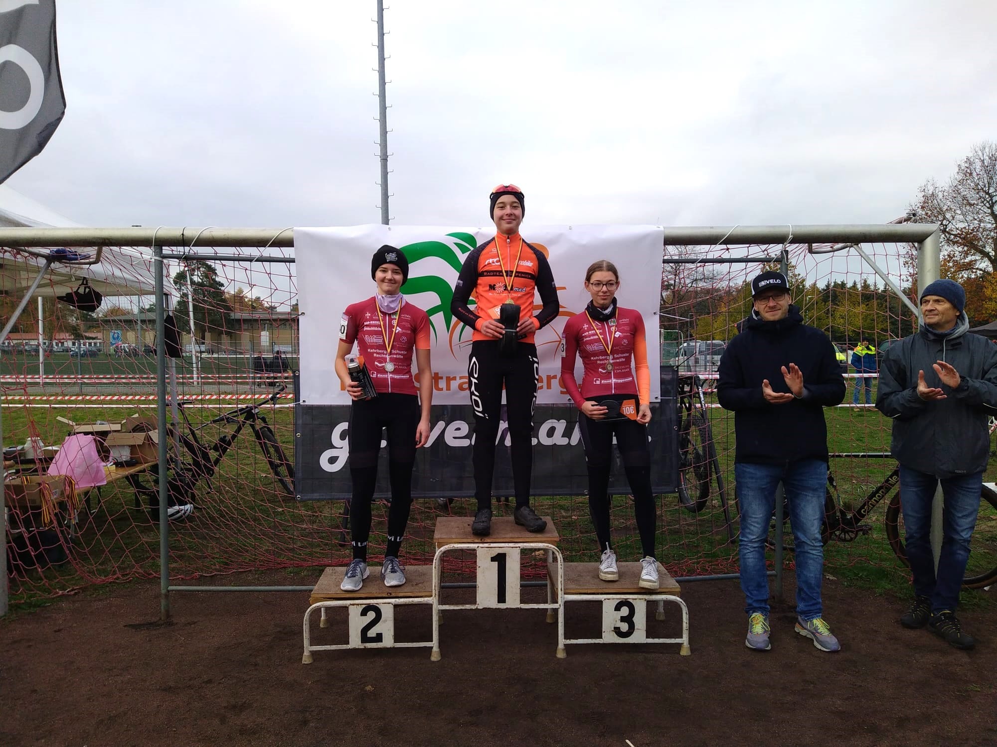 Strausberg U17w 2 Platz Pia Tittel 3 Platz Ella Grüneberg